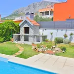 Vila Rita With Pool *