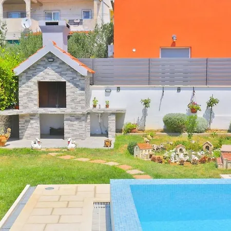 Rita With Pool Villa Kastela