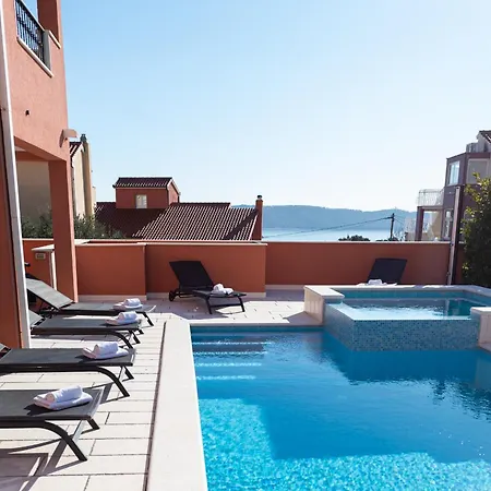 Villa Rita With Pool *
